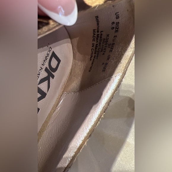 DKNY brown giraffe Animal Print Heels size 6.5 - Picture 5 of 6